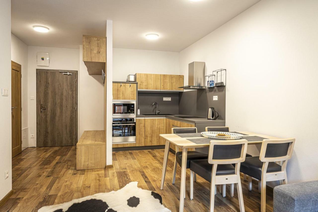 Apartmanovy Dom Poludnica - Chopok Juh 塔莱 外观 照片