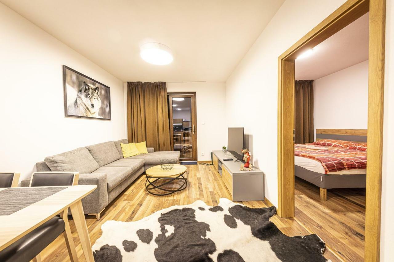 Apartmanovy Dom Poludnica - Chopok Juh 塔莱 外观 照片