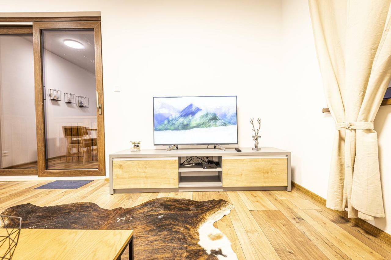 Apartmanovy Dom Poludnica - Chopok Juh 塔莱 外观 照片