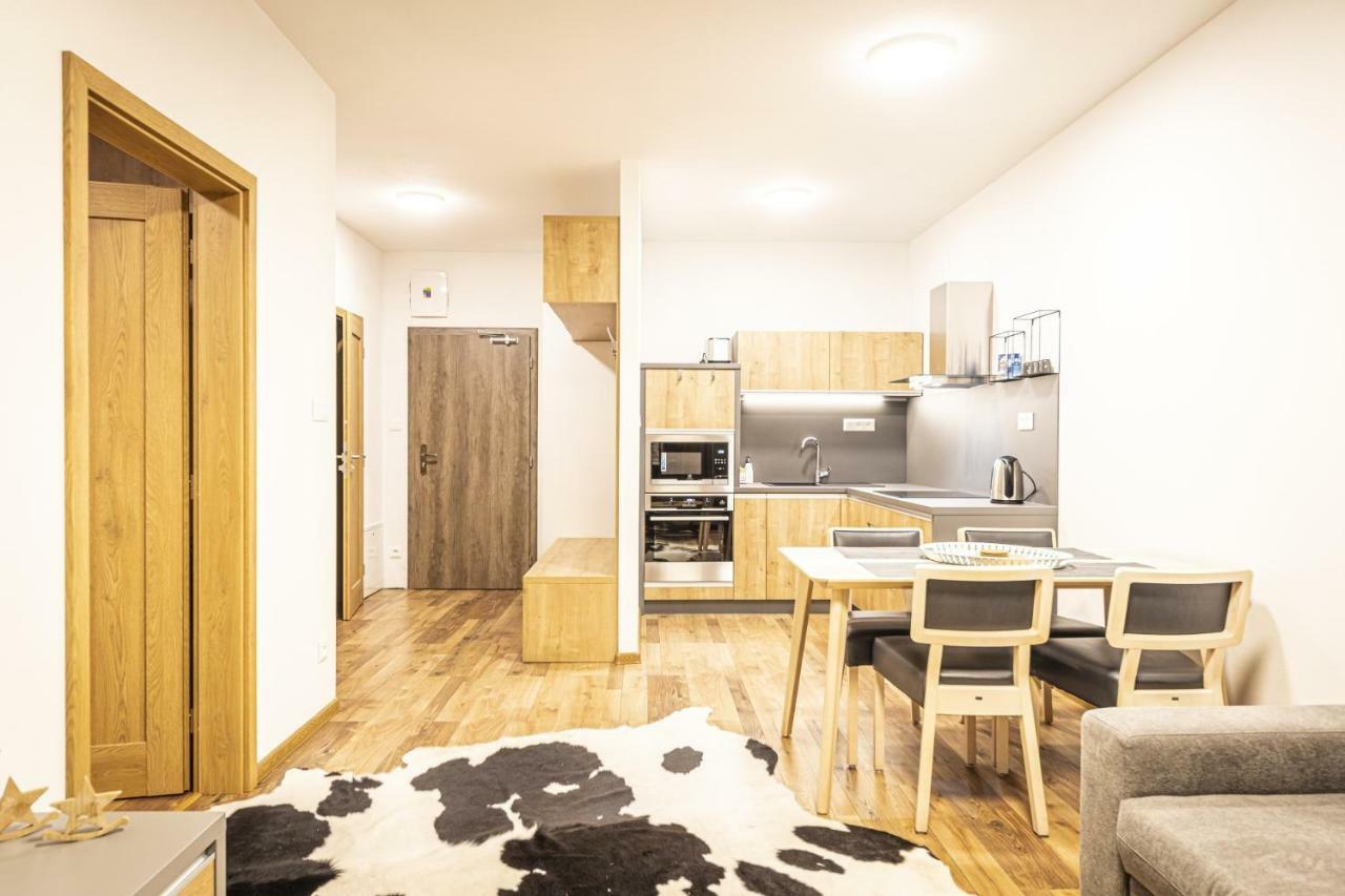 Apartmanovy Dom Poludnica - Chopok Juh 塔莱 外观 照片