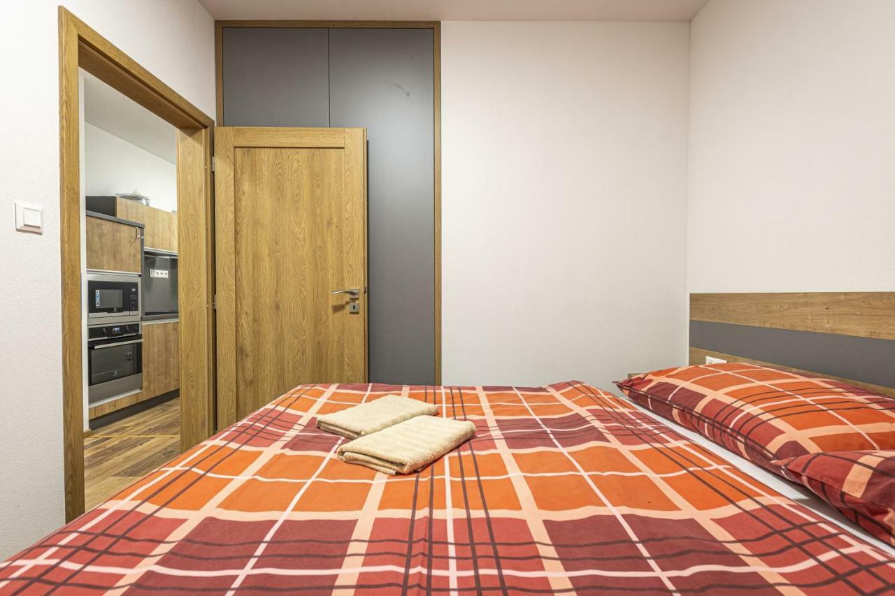 Apartmanovy Dom Poludnica - Chopok Juh 塔莱 外观 照片