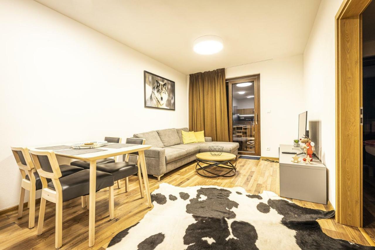 Apartmanovy Dom Poludnica - Chopok Juh 塔莱 外观 照片