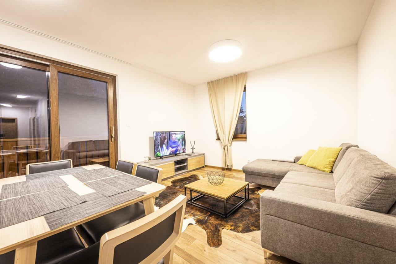 Apartmanovy Dom Poludnica - Chopok Juh 塔莱 外观 照片