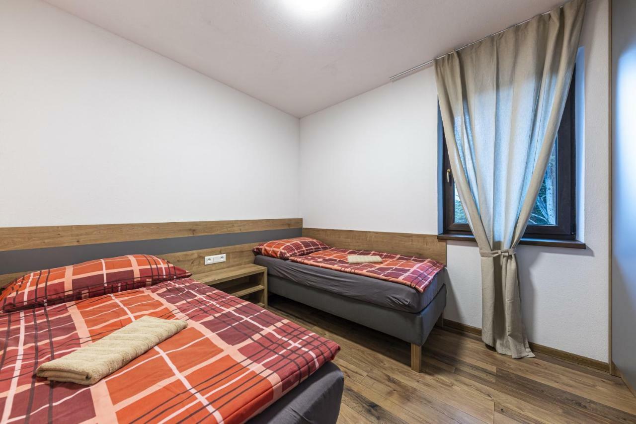 Apartmanovy Dom Poludnica - Chopok Juh 塔莱 外观 照片