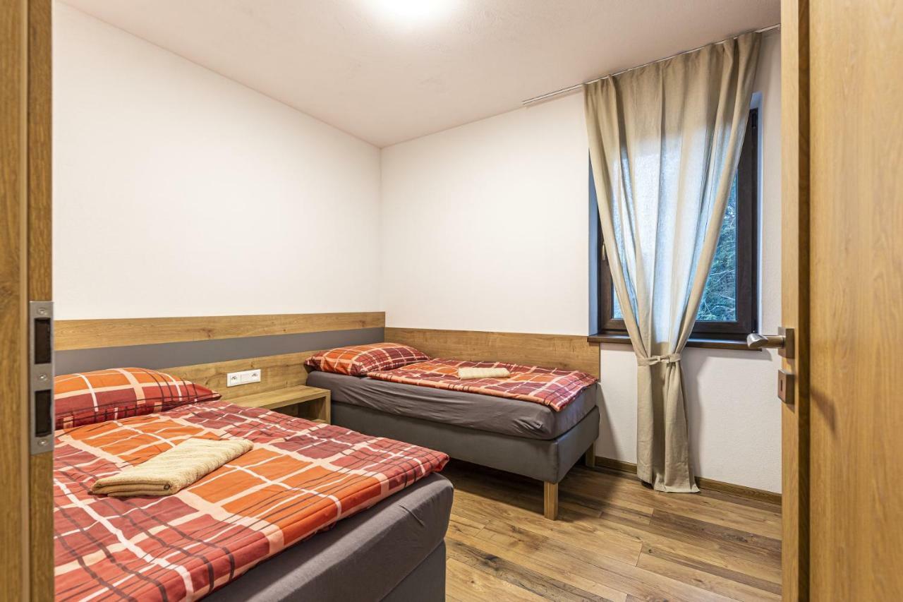Apartmanovy Dom Poludnica - Chopok Juh 塔莱 外观 照片